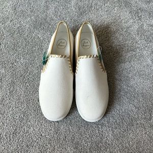 NWT Jack Rogers slip on canvas shoes, size 9